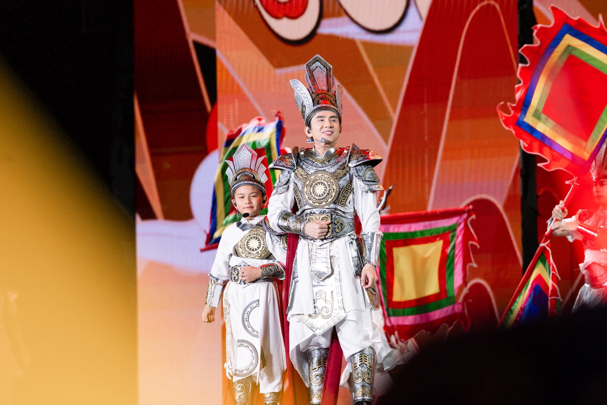 Con trai 8 tuổi của Đan Trường có 3 công ty: Thương hiệu ở Campuchia được mở với mục đích bất ngờ- Ảnh 5. Con trai 8 tuổi của Đan Trường có 3 công ty: Thương hiệu ở Campuchia được mở với mục đích bất ngờ- Ảnh 5.