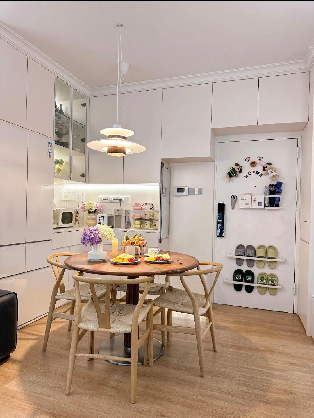 Căn bếp 3m² của người phụ nữ trung niên khiến mạng xã hội trầm trồ: Nhỏ nhưng sang, gọn, như một góc sống trong mơ- Ảnh 10. Căn bếp 3m² của người phụ nữ trung niên khiến mạng xã hội trầm trồ: Nhỏ nhưng sang, gọn, như một góc sống trong mơ- Ảnh 10.