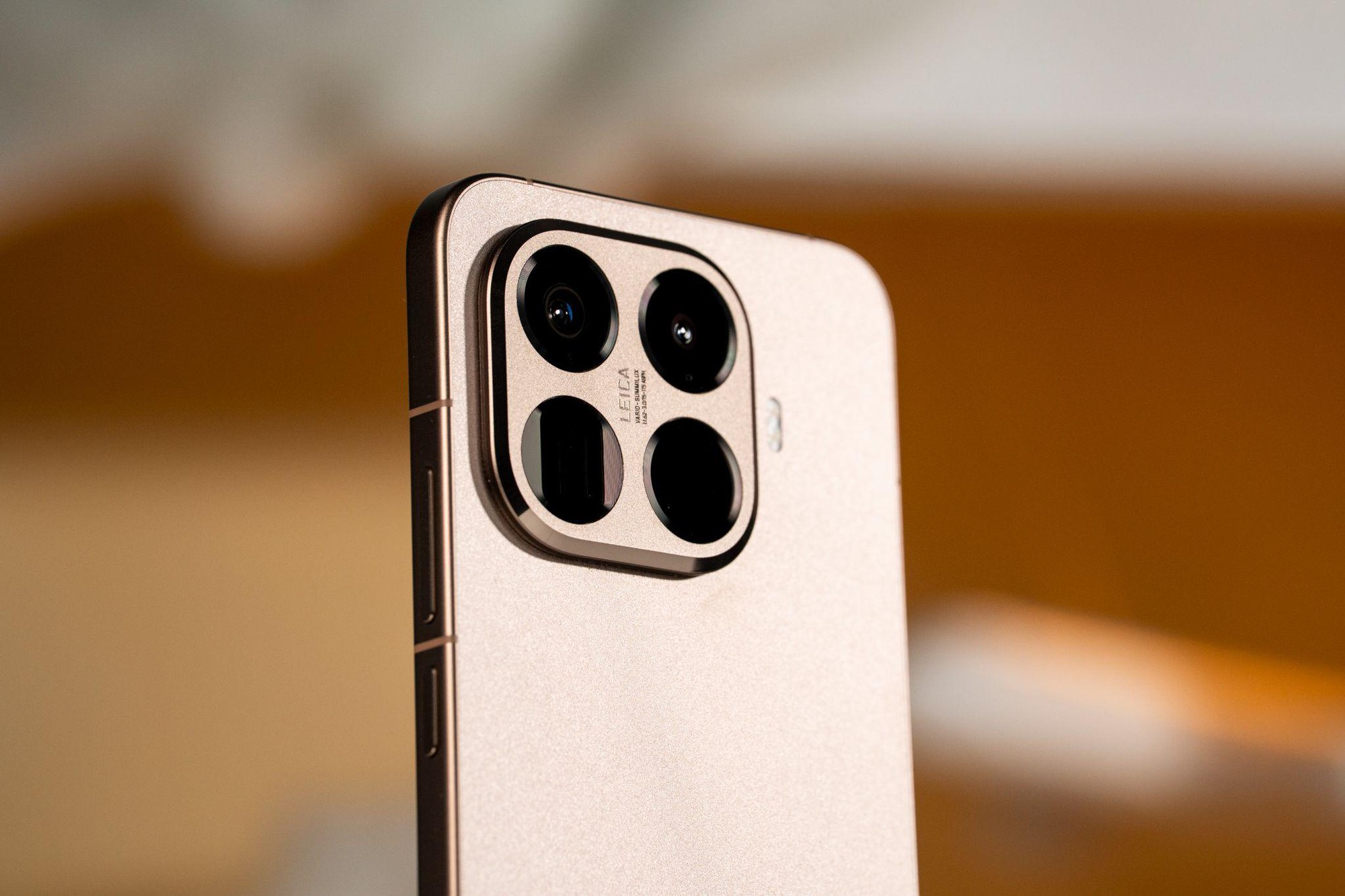 Bước chuyển mình chiến lược của Xiaomi: Từ “cấu hình cao - giá tốt” đến “trải nghiệm flagship cho số đông” - Ảnh 3. Bước chuyển mình chiến lược của Xiaomi: Từ “cấu hình cao - giá tốt” đến “trải nghiệm flagship cho số đông” - Ảnh 3.