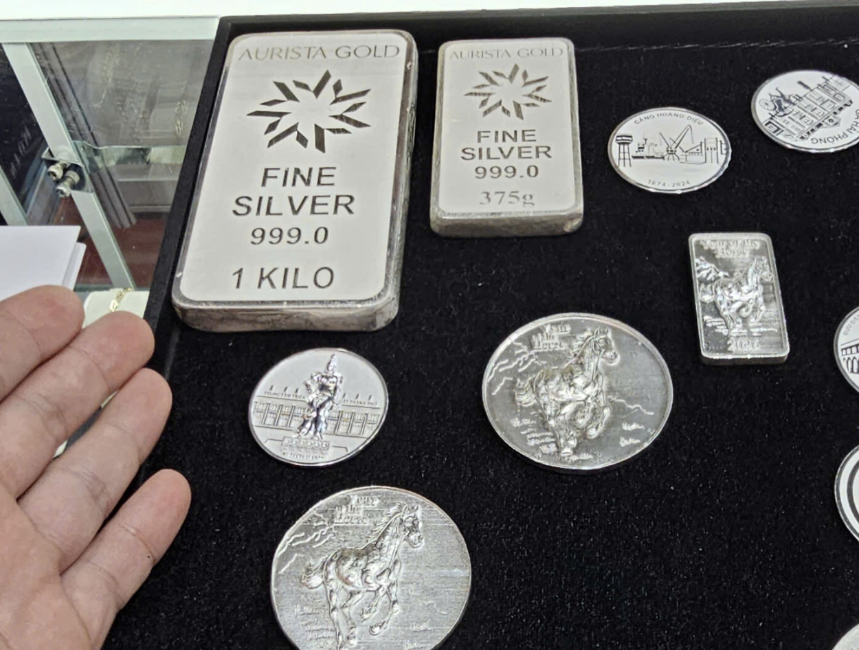 Giá bạc hôm nay 6 - 11 tăng trở lại , ngắt chuỗi giảm liên tục - Ảnh 2. Giá bạc hôm nay 6 - 11 tăng trở lại , ngắt chuỗi giảm liên tục - Ảnh 2.