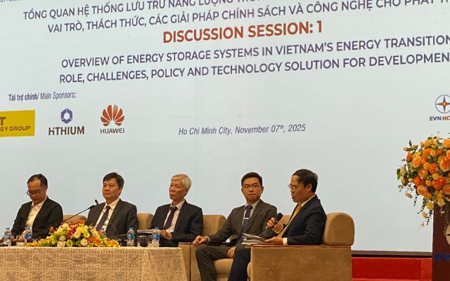 Doanh nghiệp gặp khó trong triển khai điện mặt trời giữa “ma trận” tiêu chuẩn - Ảnh 1.