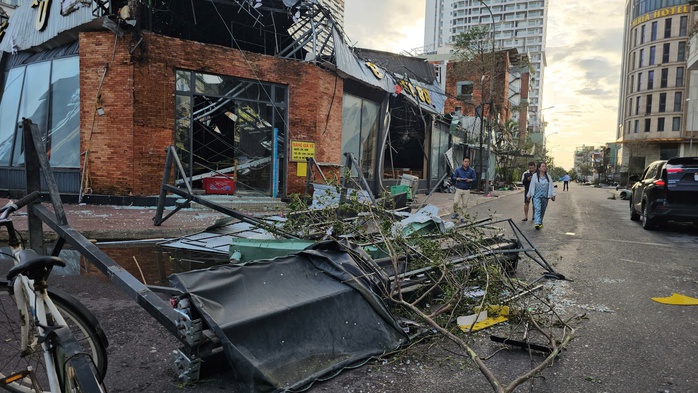 Bão số 13 đi qua, Gia Lai thiệt hại nặng nề- Ảnh 5. Bão số 13 đi qua, Gia Lai thiệt hại nặng nề- Ảnh 5.