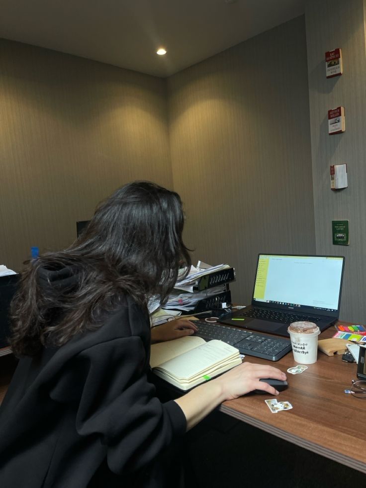 Thu nhập 80-100 triệu/tháng vẫn phiền não- Ảnh 1. Thu nhập 80-100 triệu/tháng vẫn phiền não- Ảnh 1.