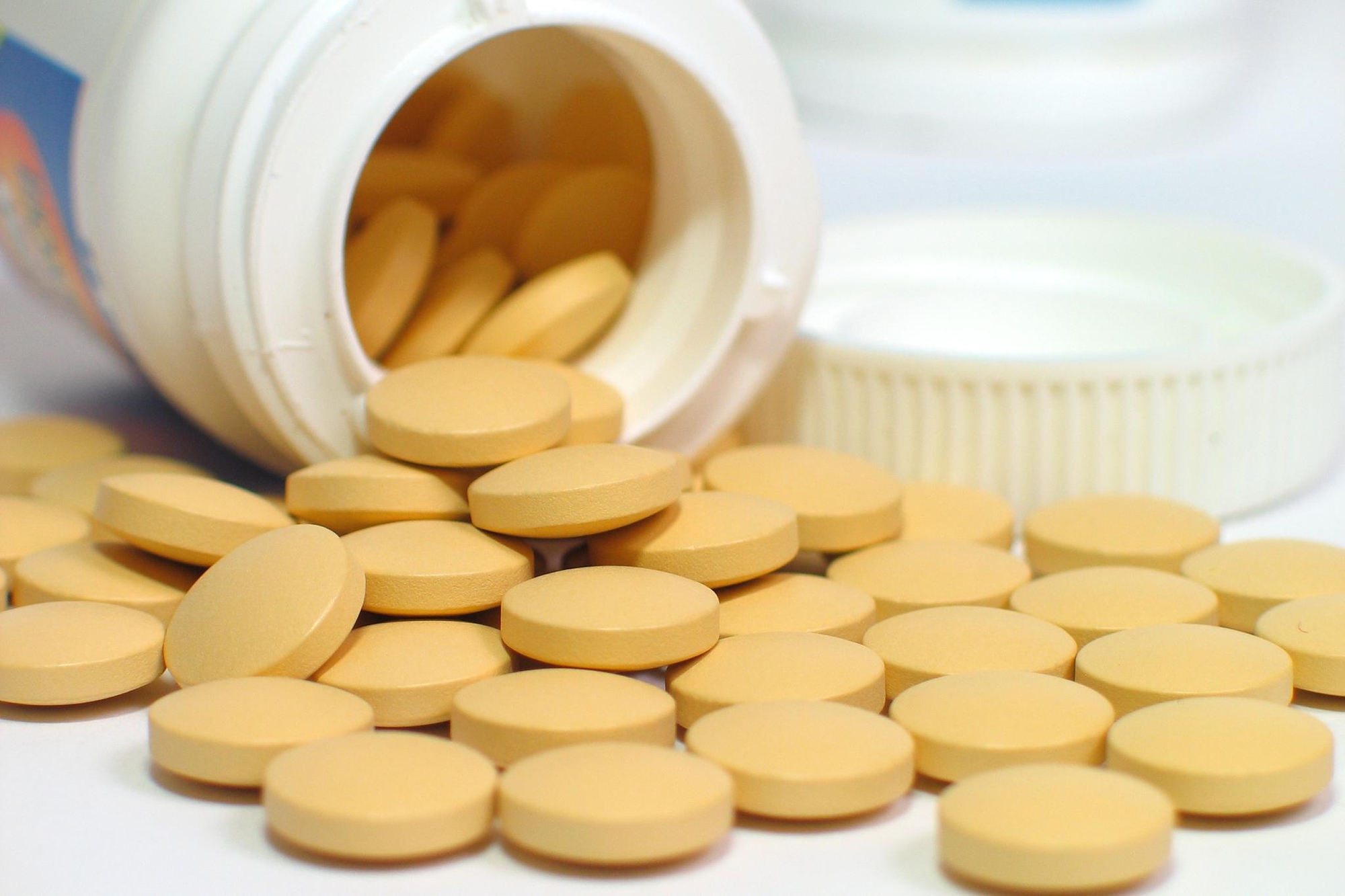 Nữ giáo viên uống 2 viên axit folic mỗi ngày để bảo vệ mạch máu, 2 năm sau bị đột quỵ- Ảnh 2.