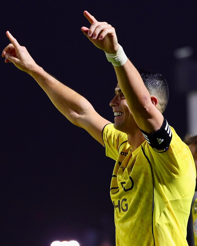 Ronaldo gây tranh cãi- Ảnh 2.