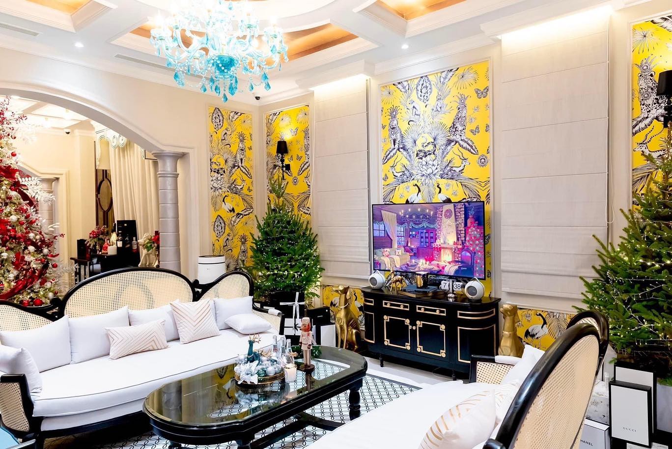 Bay màu danh xưng “nữ đại gia quận 7” của Đoàn Di Băng- Ảnh 5.