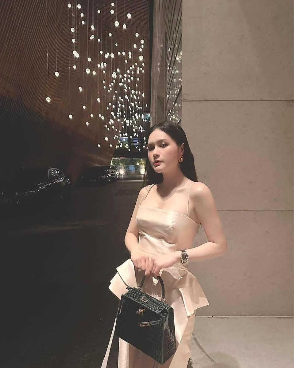 Bay màu danh xưng “nữ đại gia quận 7” của Đoàn Di Băng- Ảnh 3.