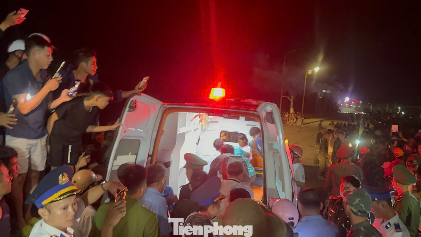 Phép màu 3 người đàn ông Lý Sơn trở về sau 48 giờ trôi dạt giữa biển bão số 13- Ảnh 7.