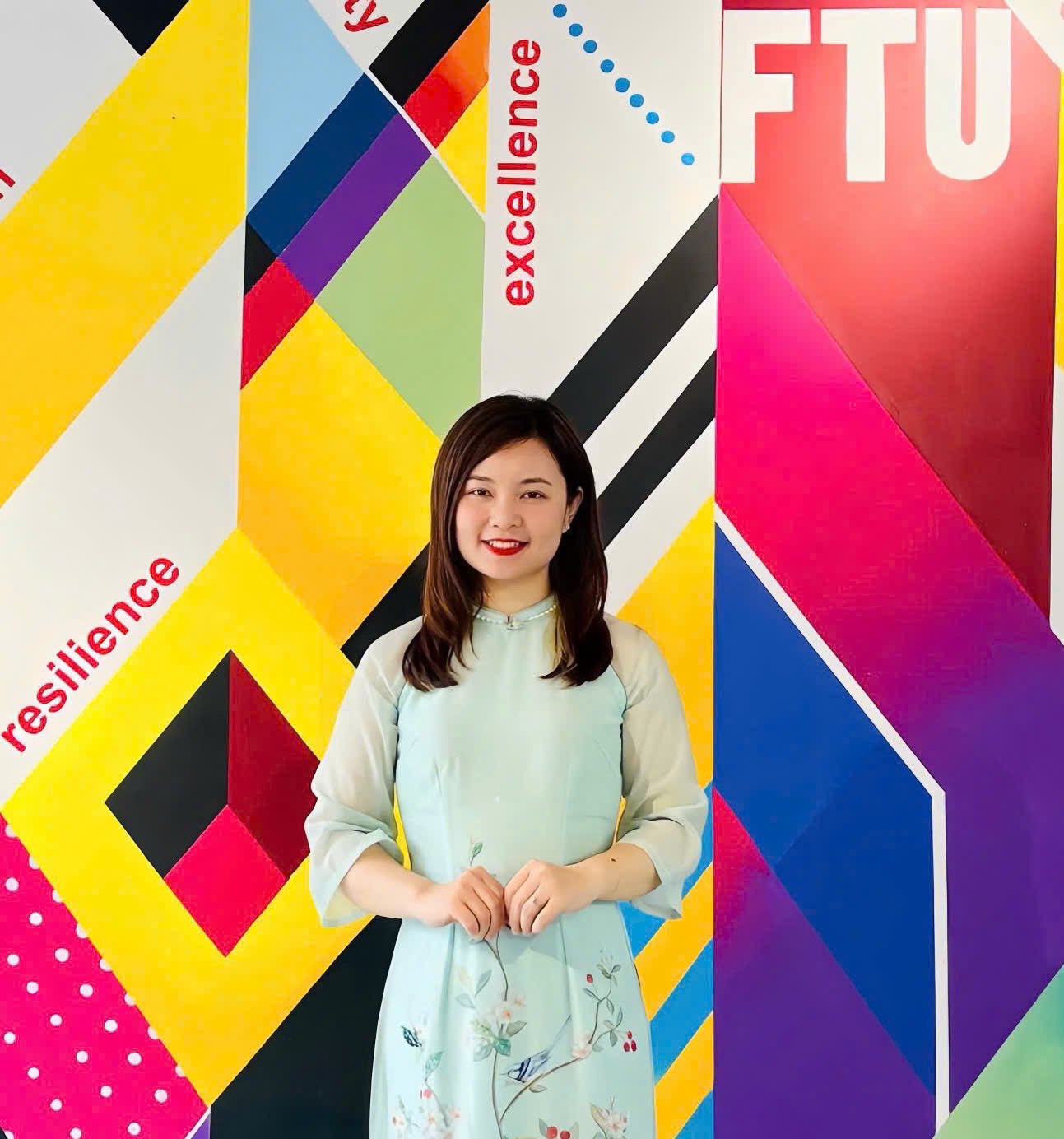 Nữ PGS trẻ nhất ĐH Ngọai thương năm 2025: Hành trình từ cựu sinh viên đến Phó trưởng khoa - Ảnh 1. Nữ PGS trẻ nhất ĐH Ngọai thương năm 2025: Hành trình từ cựu sinh viên đến Phó trưởng khoa - Ảnh 1.