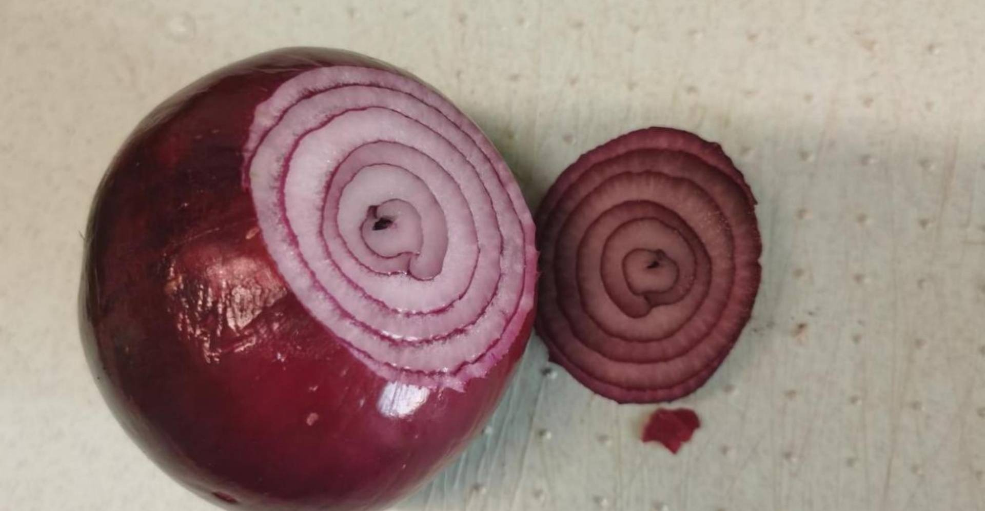 Mẹo sử dụng hành tây: 4 Công dụng thần kỳ không thể bỏ qua trong cuộc sống hàng ngày - Ảnh 1. Mẹo sử dụng hành tây: 4 Công dụng thần kỳ không thể bỏ qua trong cuộc sống hàng ngày - Ảnh 1.