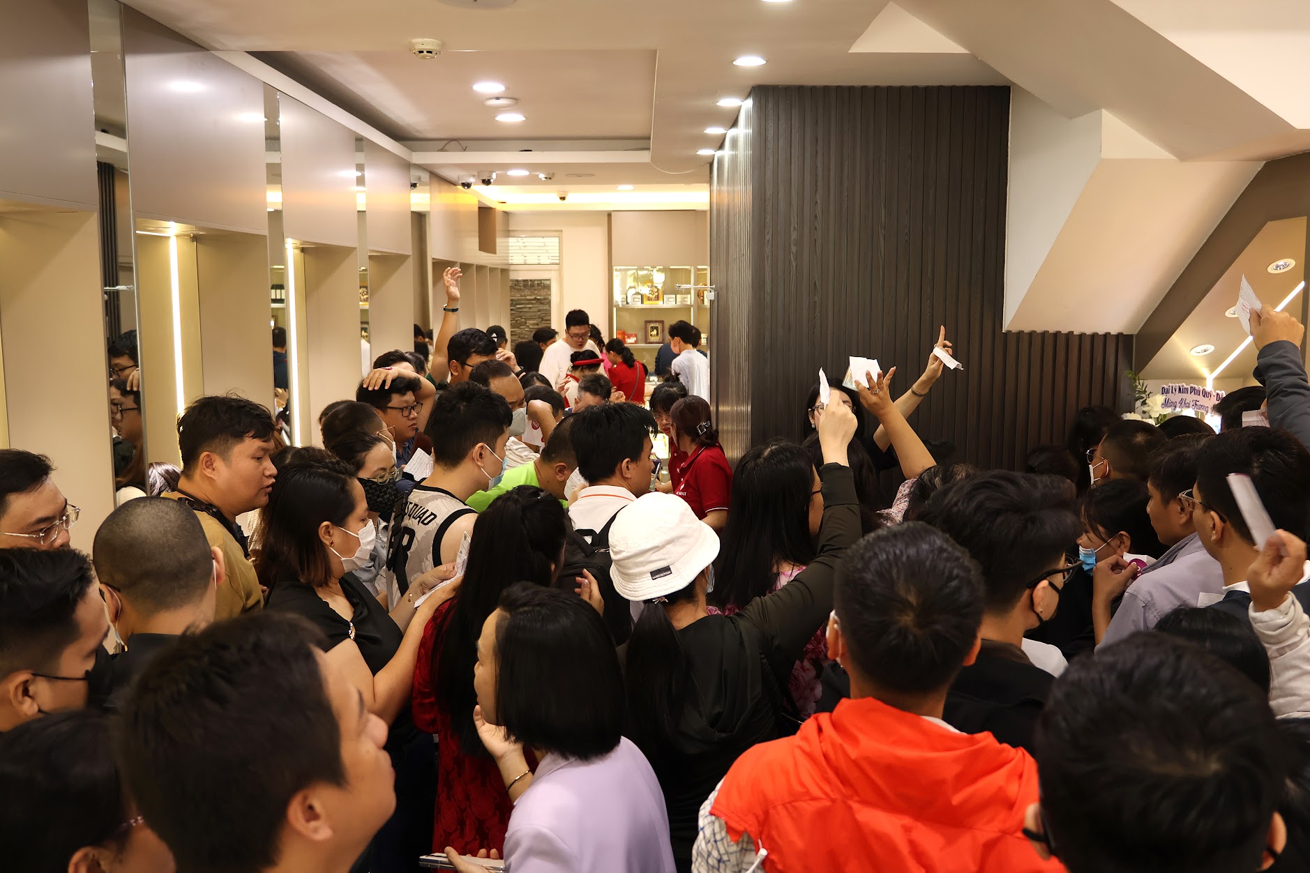 Bạc miếng số hóa: Mua bạc trực tuyến dễ dàng qua ứng dụng VietinBank iPay - Ảnh 1. Bạc miếng số hóa: Mua bạc trực tuyến dễ dàng qua ứng dụng VietinBank iPay - Ảnh 1.