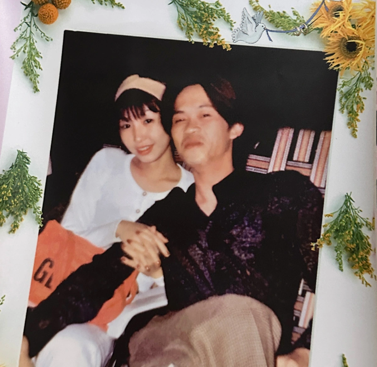 Nữ ca sĩ Hà My và tình yêu với Hòai Linh: Cuộc sống U50 đầy thử thách - Ảnh 1.