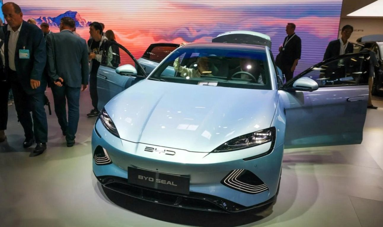 BYD triệu hồi 90 . 000 Xe hybrid kém chất lượng làm xói mòn niềm tin người tiêu dùng - Ảnh 2.