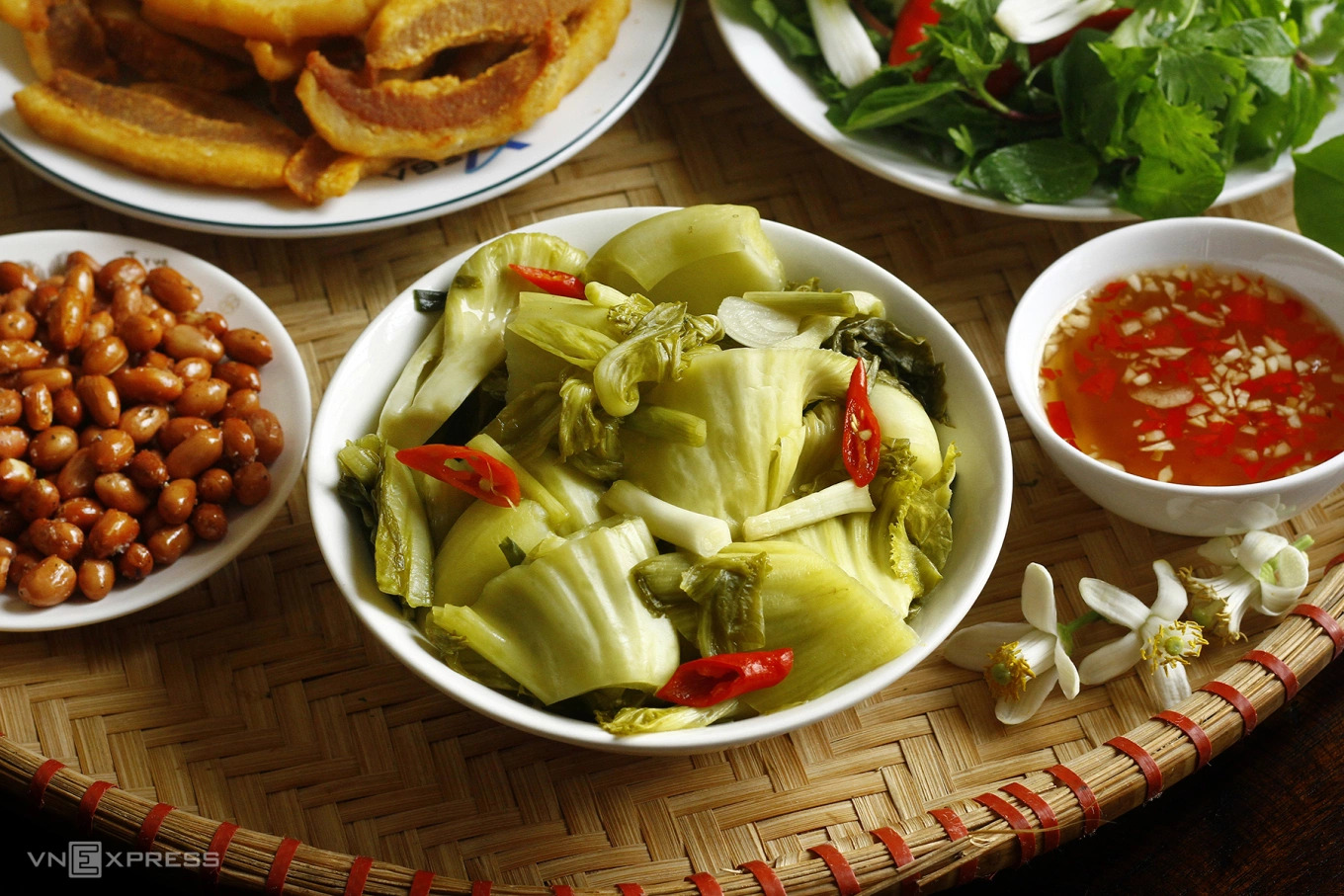 Cặp vợ chồng mắc ung thư dạ dày vì thói quen ăn uống sai lầm - Ảnh 2.