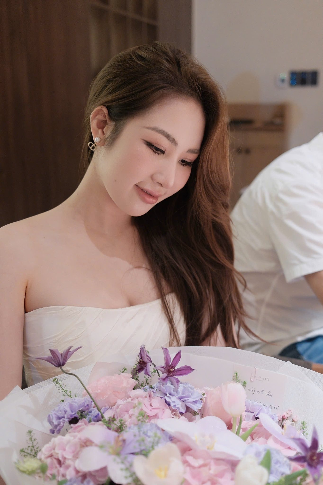 Căn hộ đẹp Hà Nội của cô gái 9x gây sốt mạng xã hội với trang trí Giáng sinh ấn tượng - Ảnh 1. Căn hộ đẹp Hà Nội của cô gái 9x gây sốt mạng xã hội với trang trí Giáng sinh ấn tượng - Ảnh 1.