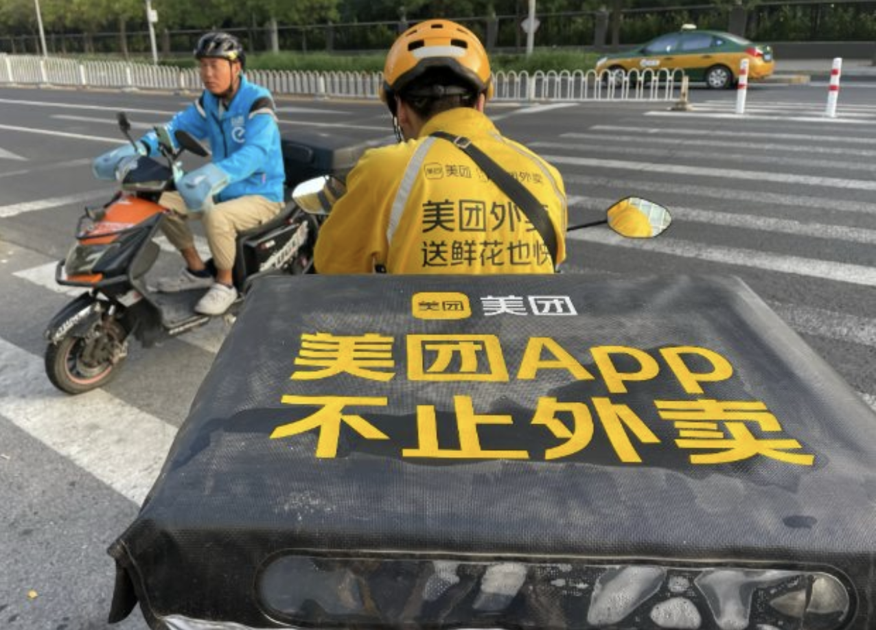 Đang giao hàng thì bị mất xe, shipper đi bộ 6km trong đêm đến tận nhà vị khách để làm 1 việc- Ảnh 1. Đang giao hàng thì bị mất xe, shipper đi bộ 6km trong đêm đến tận nhà vị khách để làm 1 việc- Ảnh 1.