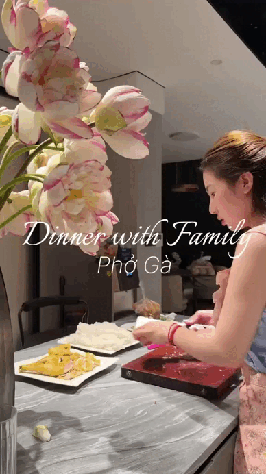 Căn hộ đẹp Hà Nội của cô gái 9x gây sốt mạng xã hội với trang trí Giáng sinh ấn tượng - Ảnh 13. Căn hộ đẹp Hà Nội của cô gái 9x gây sốt mạng xã hội với trang trí Giáng sinh ấn tượng - Ảnh 13.