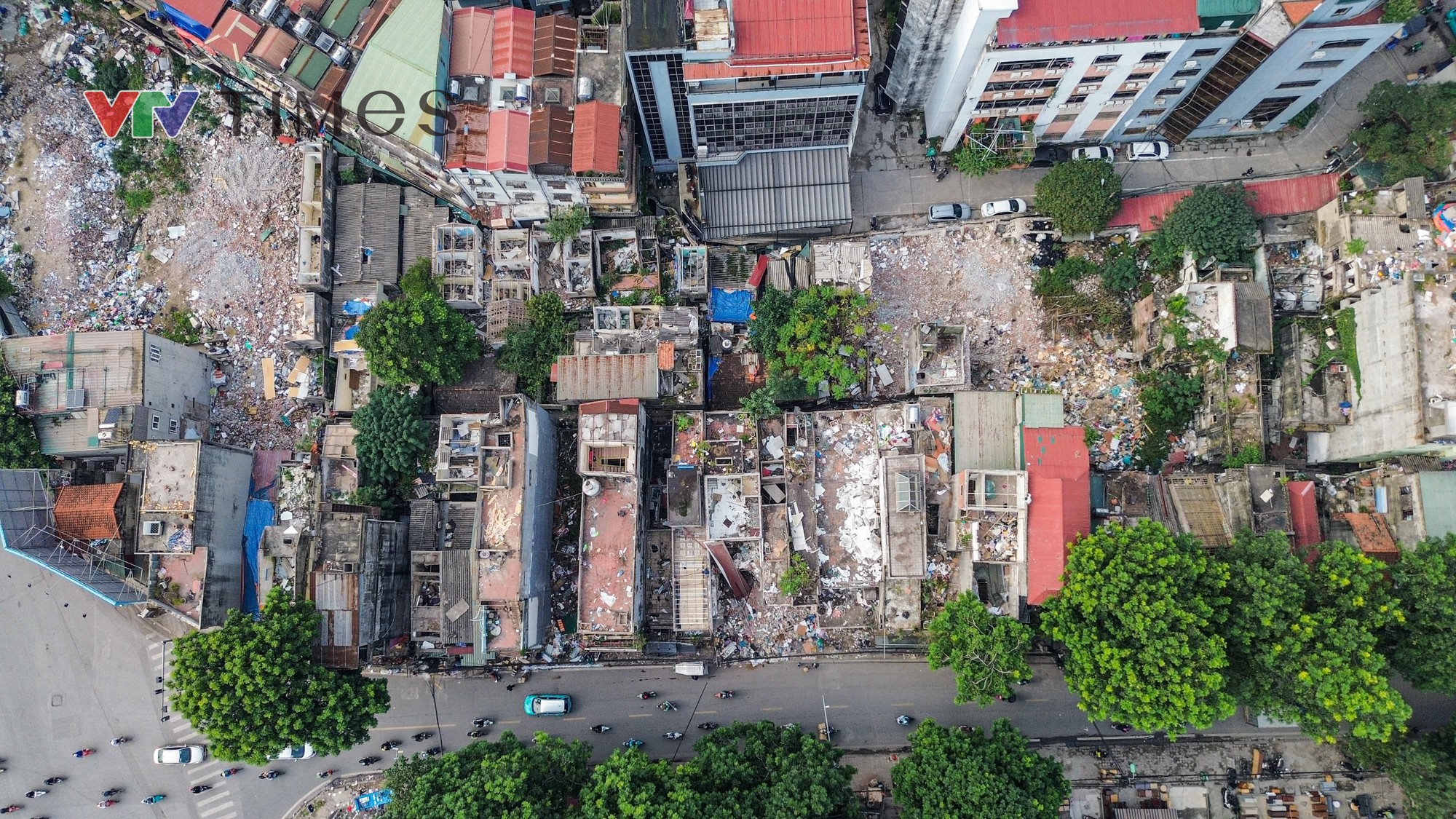 Phường Láng tiếp tục cưỡng chế thu hồi đất phục vụ Dự án đường Vành đai 1, đoạn Hoàng Cầu - Voi Phục - Ảnh 8.