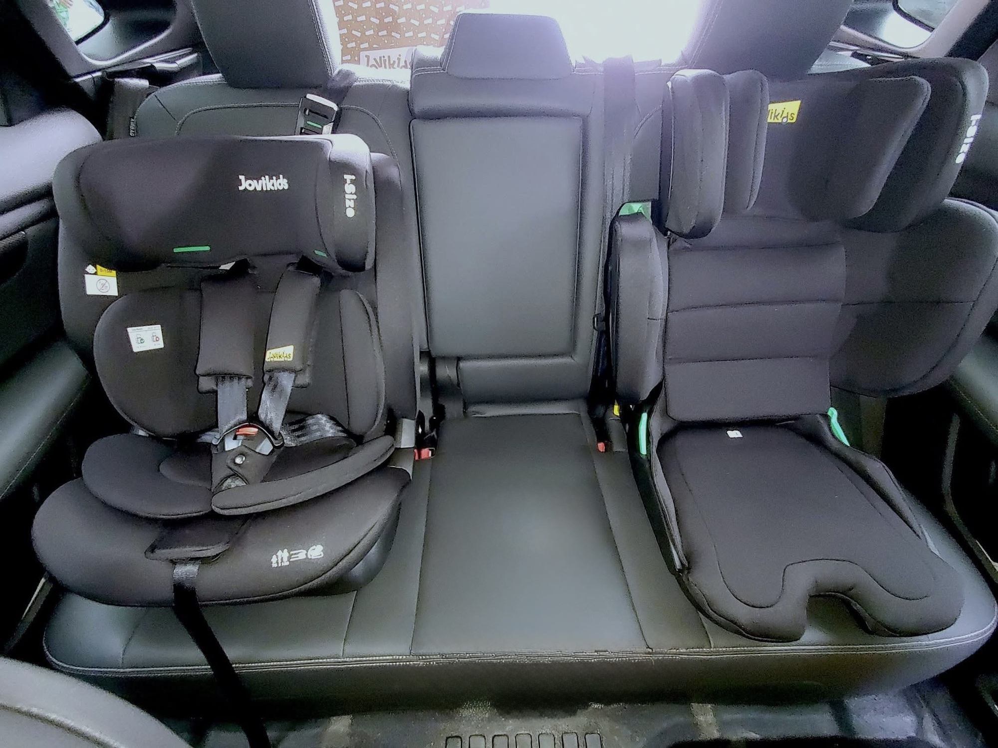 Chính thức: Quốc hội bỏ quy định taxi, xe vận tải phải lắp ghế an toàn trẻ em- Ảnh 1. Chính thức: Quốc hội bỏ quy định taxi, xe vận tải phải lắp ghế an toàn trẻ em- Ảnh 1.