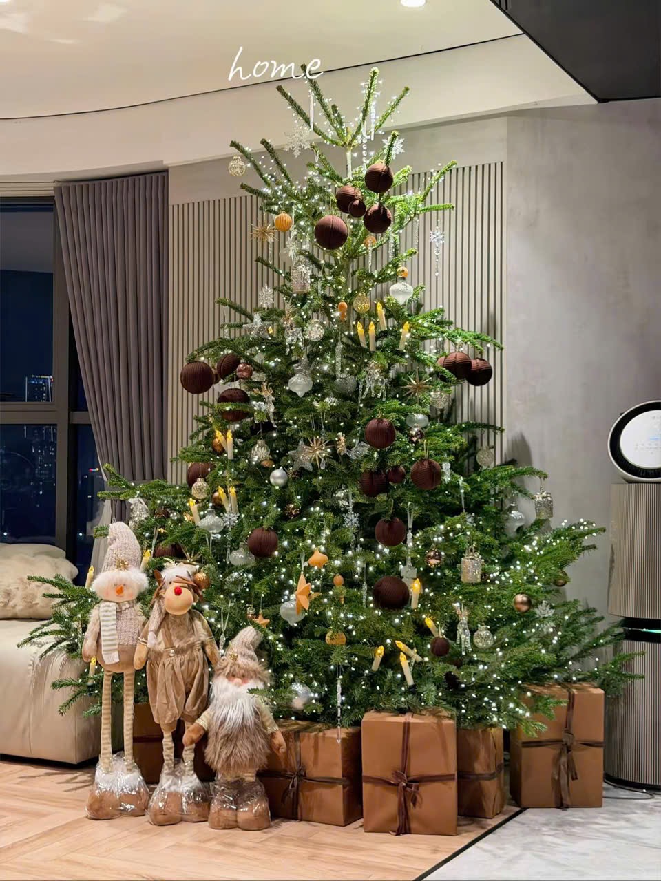 Căn hộ đẹp Hà Nội của cô gái 9x gây sốt mạng xã hội với trang trí Giáng sinh ấn tượng - Ảnh 5. Căn hộ đẹp Hà Nội của cô gái 9x gây sốt mạng xã hội với trang trí Giáng sinh ấn tượng - Ảnh 5.