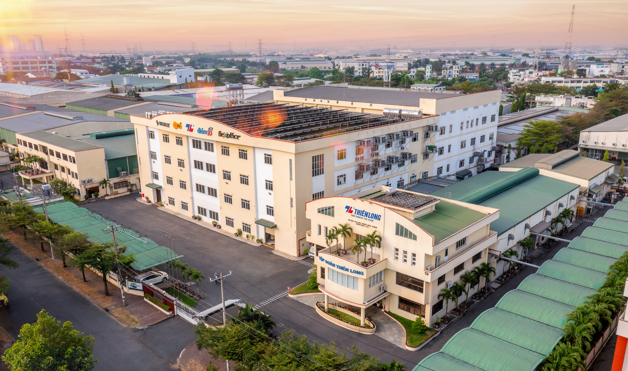 Cô Gia Thọ từ người bán vé số đến doanh nhân tỷ phú tại Sài Gòn - Ảnh 4. Cô Gia Thọ từ người bán vé số đến doanh nhân tỷ phú tại Sài Gòn - Ảnh 4.