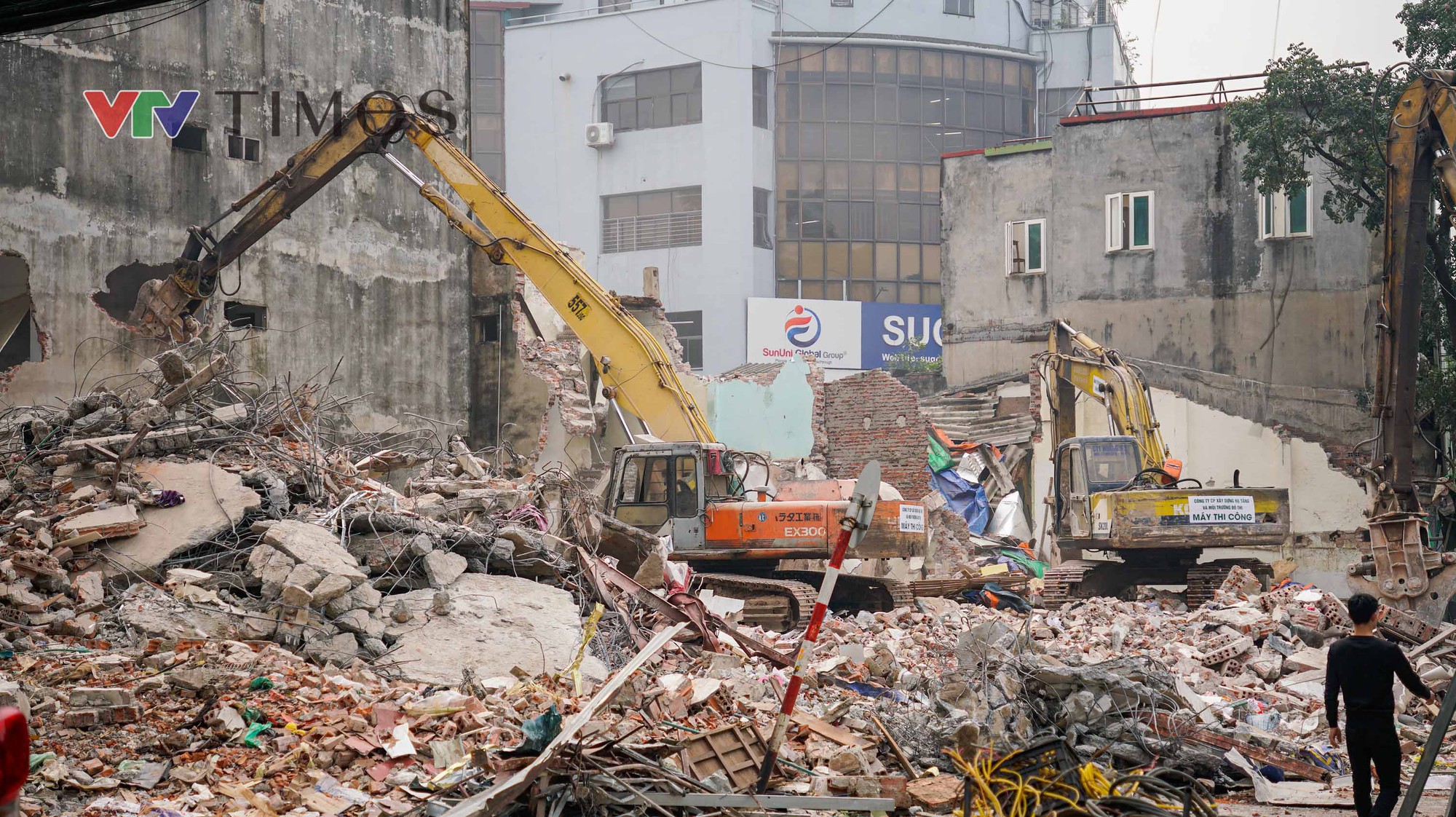 Phường Láng tiếp tục cưỡng chế thu hồi đất phục vụ Dự án đường Vành đai 1, đoạn Hoàng Cầu - Voi Phục - Ảnh 2.