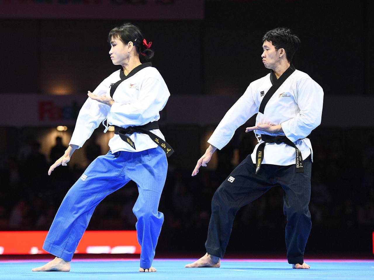 Tuyển thủ Việt Nam ôm đầu buồn bã khi thua đầy tranh cãi ở chung kết SEA Games, BHL khiếu nại cực căng- Ảnh 3. Tuyển thủ Việt Nam ôm đầu buồn bã khi thua đầy tranh cãi ở chung kết SEA Games, BHL khiếu nại cực căng- Ảnh 3.