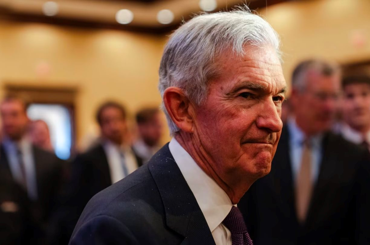 Fed hạ lãi suất 2025: Lộ trình chính sách tiền tệ dưới áp lực chính trị - Ảnh 1. Fed hạ lãi suất 2025: Lộ trình chính sách tiền tệ dưới áp lực chính trị - Ảnh 1.