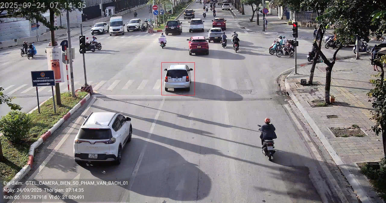 Hệ thống camera AI Hà Nội ghi nhận lỗi giao thông , tài xế cần chú ý - Ảnh 3. Hệ thống camera AI Hà Nội ghi nhận lỗi giao thông , tài xế cần chú ý - Ảnh 3.