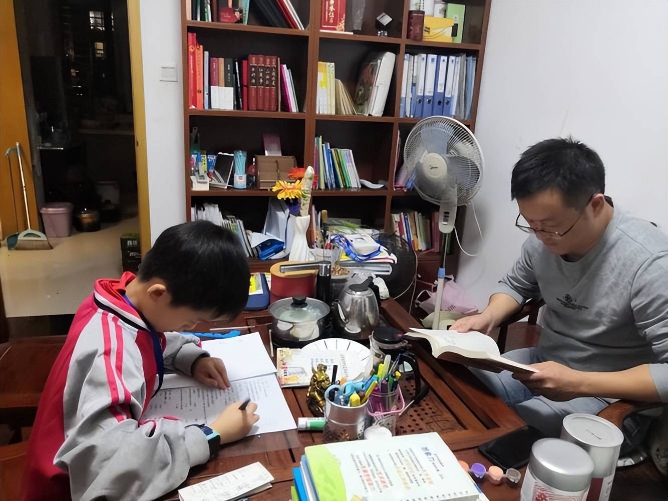 Tạo thói quen tốt cho trẻ: Điều đầu tiên quyết định thành tích học tập của con bạn - Ảnh 3. Tạo thói quen tốt cho trẻ: Điều đầu tiên quyết định thành tích học tập của con bạn - Ảnh 3.