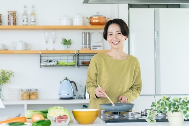 3 Thói quen tiêu tiền khiến bạn nghèo đi mà không hay biết khi đã 35 tuổi - Ảnh 3. 3 Thói quen tiêu tiền khiến bạn nghèo đi mà không hay biết khi đã 35 tuổi - Ảnh 3.