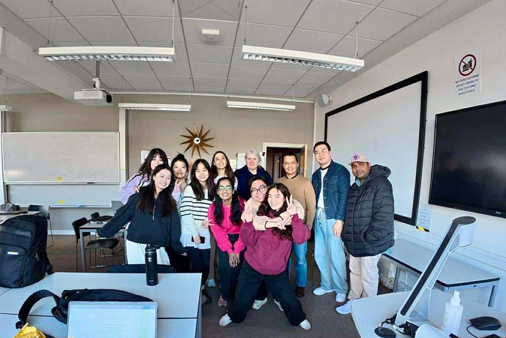 Bùi Thành Việt và hành trình chinh phục thạc sĩ xuất sắc nhờ IELTS và ChatGPT - Ảnh 2. Bùi Thành Việt và hành trình chinh phục thạc sĩ xuất sắc nhờ IELTS và ChatGPT - Ảnh 2.