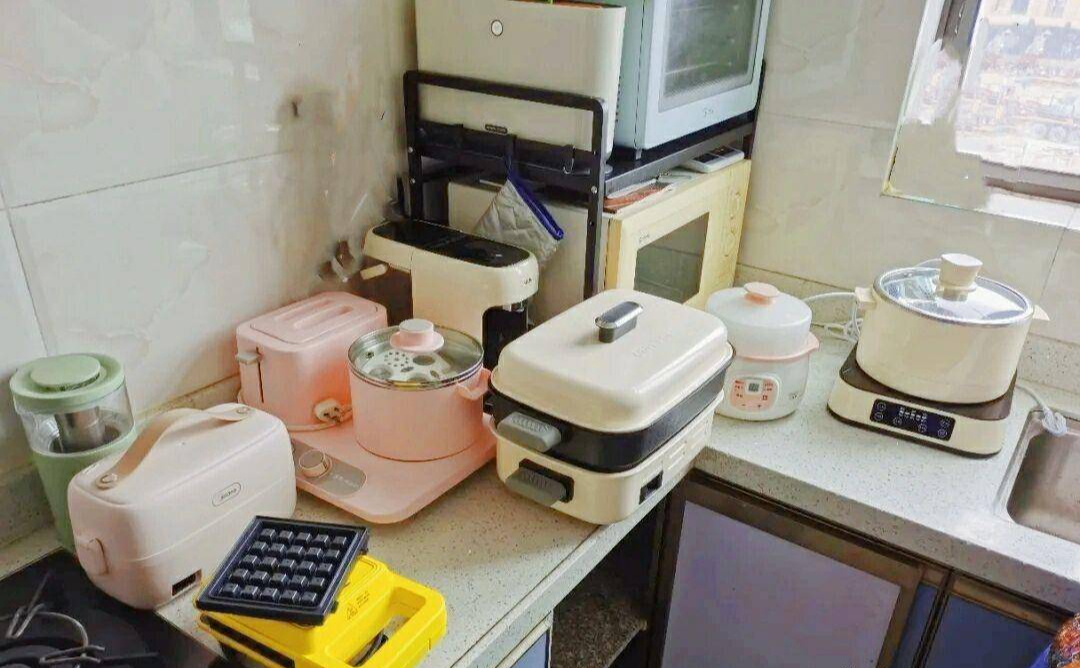 Bước vào tuổi 40: Bỏ đi 5 món giữ rối cuộc sống dễ thở hơn - Ảnh 3. Bước vào tuổi 40: Bỏ đi 5 món giữ rối cuộc sống dễ thở hơn - Ảnh 3.