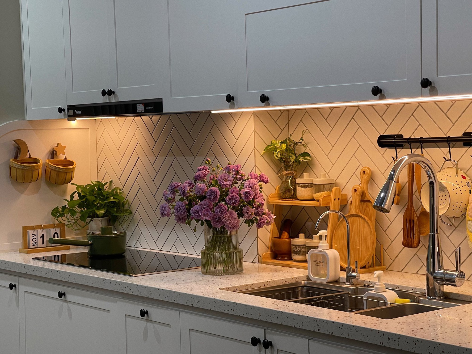 Cô vợ Hà Nội chia sẻ bí quyết sống an yên trong tổ ấm nhỏ - Ảnh 21. Cô vợ Hà Nội chia sẻ bí quyết sống an yên trong tổ ấm nhỏ - Ảnh 21.