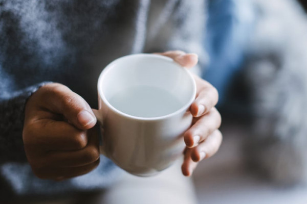 Cặp vợ chồng mắc ung thư thực quản vì thói quen uống trà nóng không an toàn - Ảnh 2. Cặp vợ chồng mắc ung thư thực quản vì thói quen uống trà nóng không an toàn - Ảnh 2.