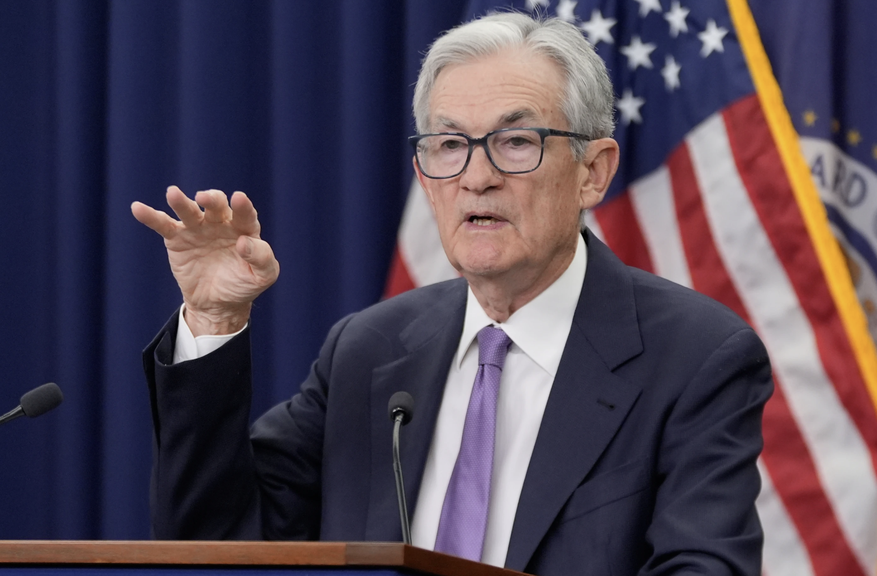 FED cắt giảm lãi suất: Sự chia rẽ nội bộ và thách thức năm 2026 - Ảnh 1. FED cắt giảm lãi suất: Sự chia rẽ nội bộ và thách thức năm 2026 - Ảnh 1.