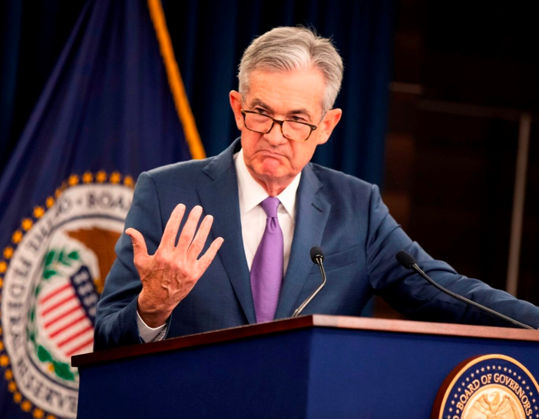 Jerome Powell cảnh báo về số liệu việc làm Mỹ có thể bị phóng đại - Ảnh 1. Jerome Powell cảnh báo về số liệu việc làm Mỹ có thể bị phóng đại - Ảnh 1.