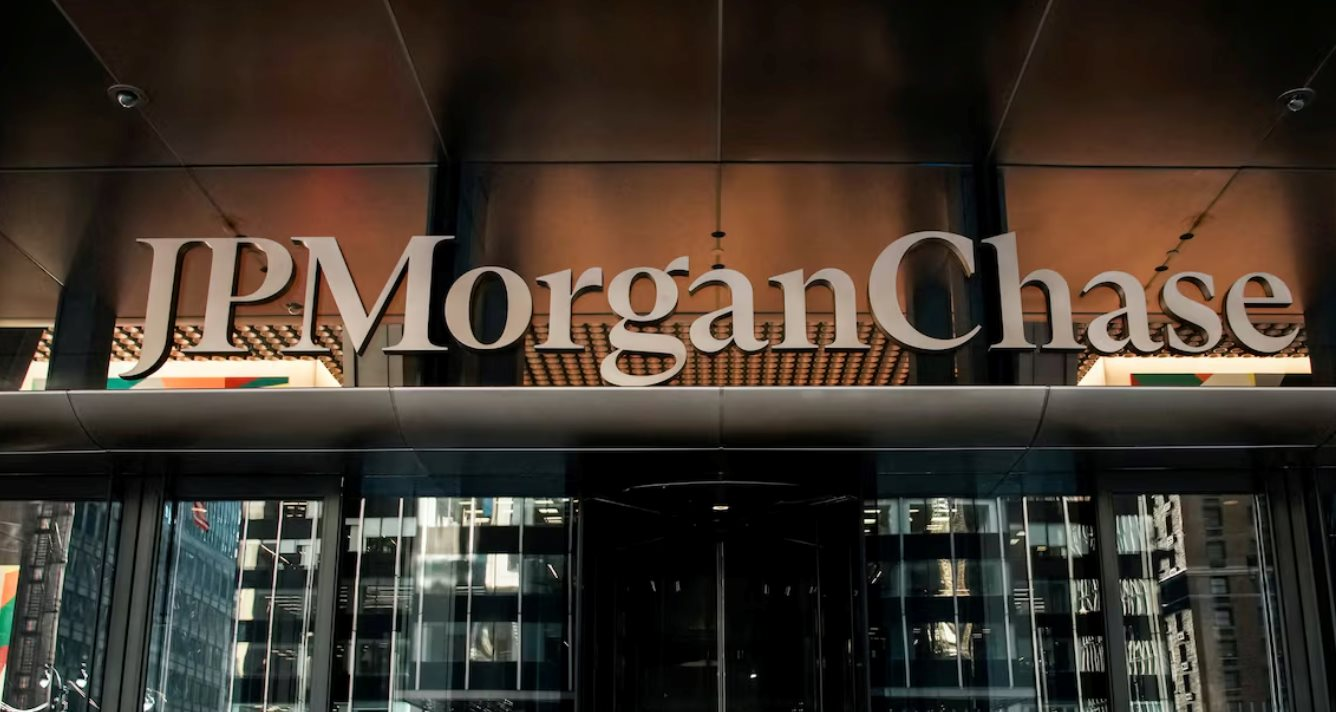 Cánh tay phải của Warren Buffett rời bỏ Berkshire Hathaway: Bước ngoặt lớn trong kinh doanh - Ảnh 2. Cánh tay phải của Warren Buffett rời bỏ Berkshire Hathaway: Bước ngoặt lớn trong kinh doanh - Ảnh 2.