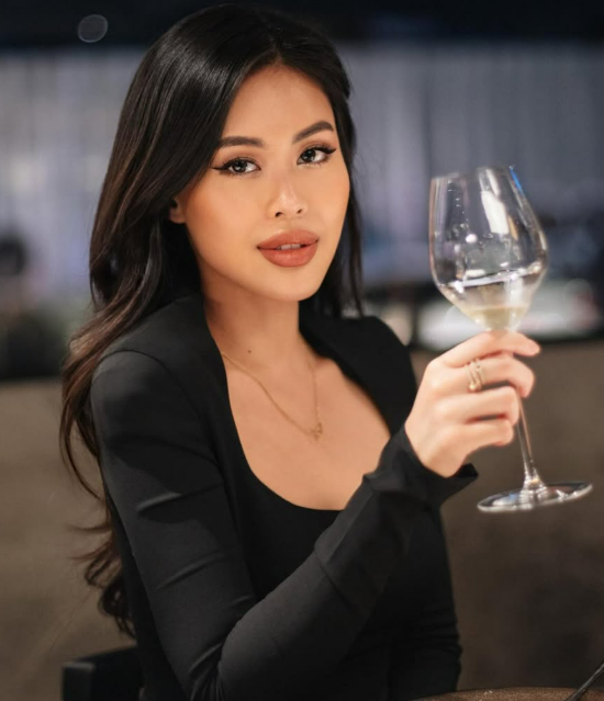 Tính cách thật của Tiên Nguyễn - ái nữ nhà tỷ phú Johnathan Hạnh Nguyễn - Ảnh 3. Tính cách thật của Tiên Nguyễn - ái nữ nhà tỷ phú Johnathan Hạnh Nguyễn - Ảnh 3.