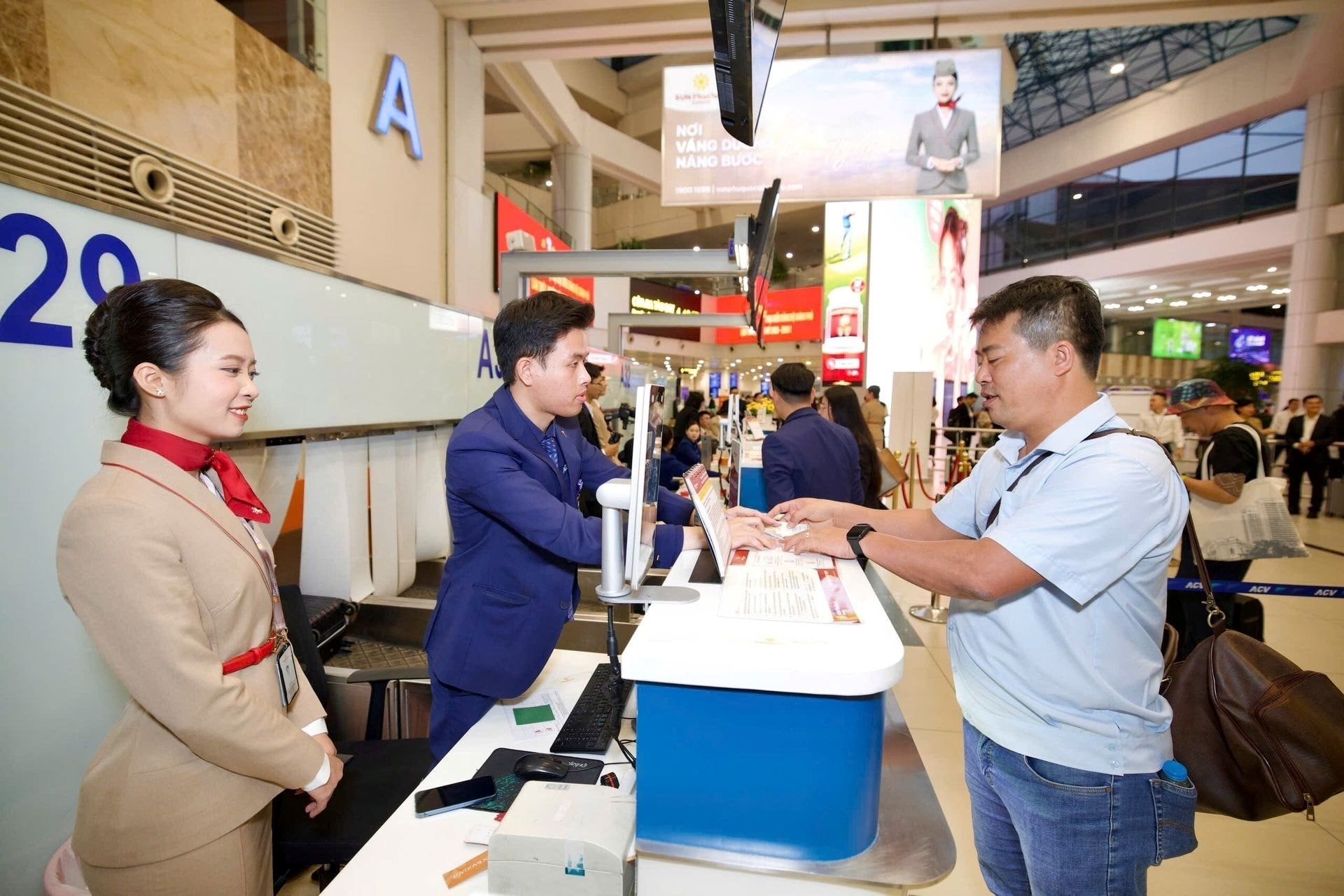 Hãng bay Sun PhuQuoc Airways khởi đầu ấn tượng trong tháng đầu gia nhập thị trường - Ảnh 2. Hãng bay Sun PhuQuoc Airways khởi đầu ấn tượng trong tháng đầu gia nhập thị trường - Ảnh 2.
