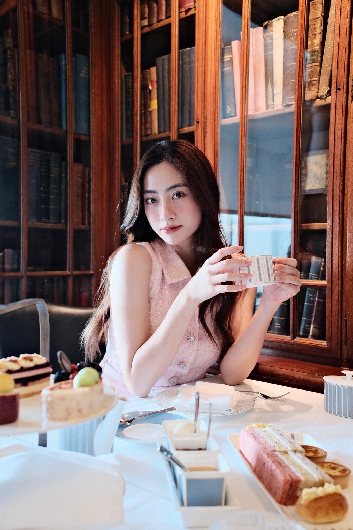 Lương thùy Linh: Nữ giúp việc học Tiến sĩ sống trong penthouse view Hồ Tây - Ảnh 17.