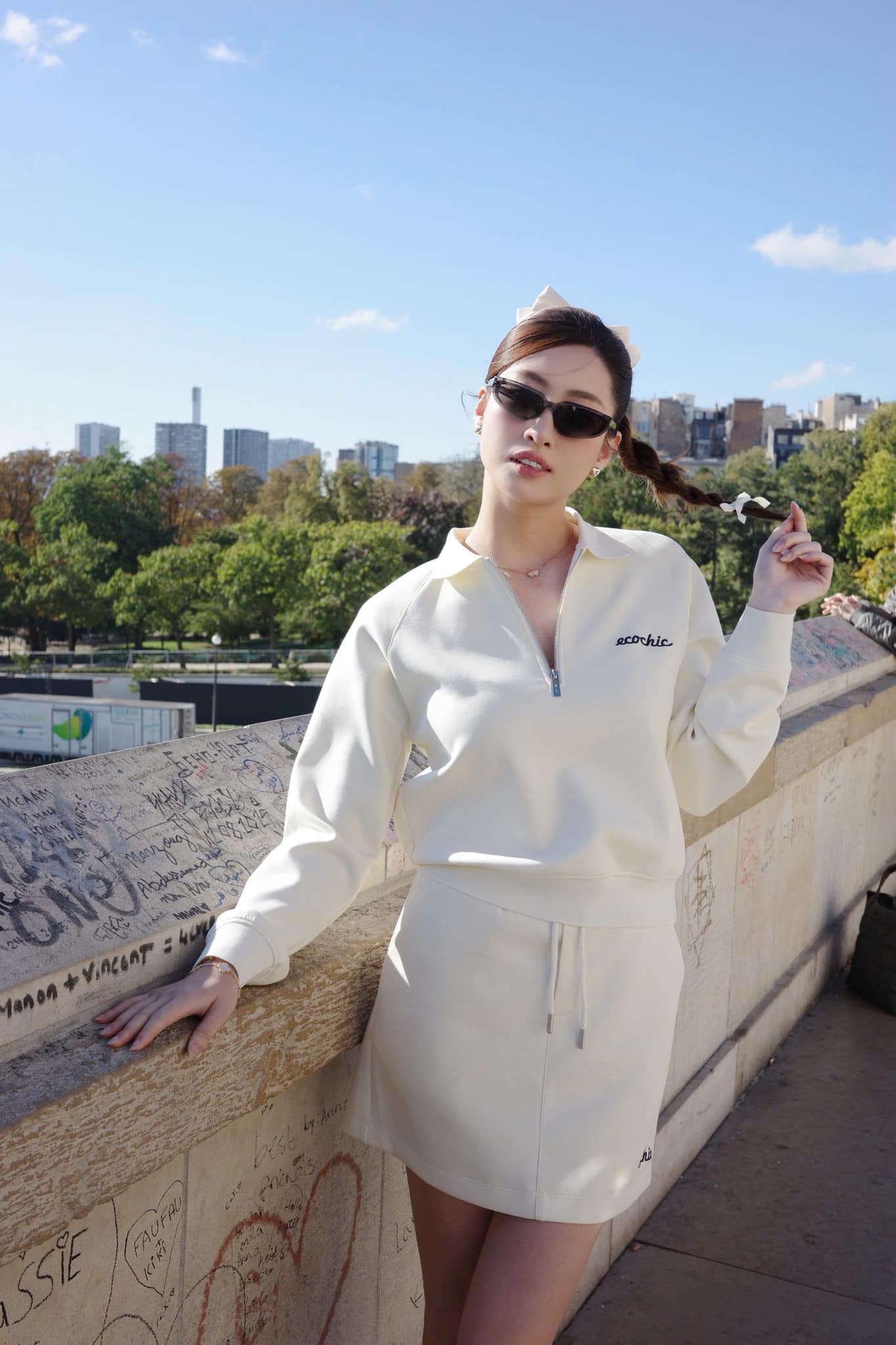 Lương thùy Linh: Nữ giúp việc học Tiến sĩ sống trong penthouse view Hồ Tây - Ảnh 16.