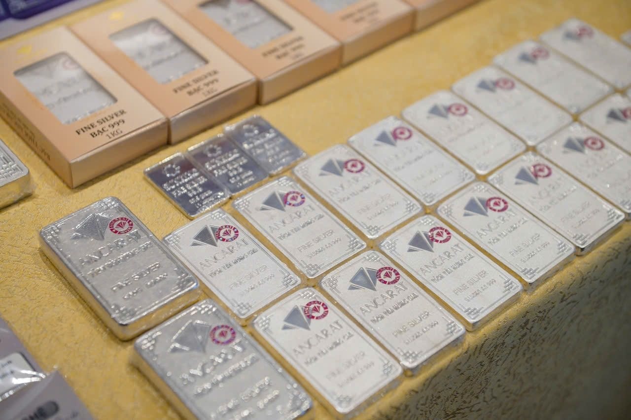 Giá bạc tiếp tục tăng cao kỷ lục , đầu tư thông minh trong thị trường kinh doanh - Ảnh 1.