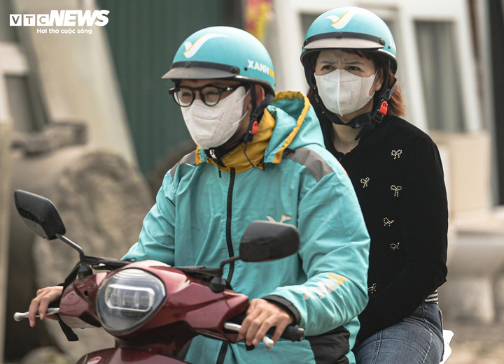 Tác hại ô nhiễm không khí Hà Nội tương đương hút 2 - 8 điếu thuốc lá mỗi ngày - Ảnh 3. Tác hại ô nhiễm không khí Hà Nội tương đương hút 2 - 8 điếu thuốc lá mỗi ngày - Ảnh 3.