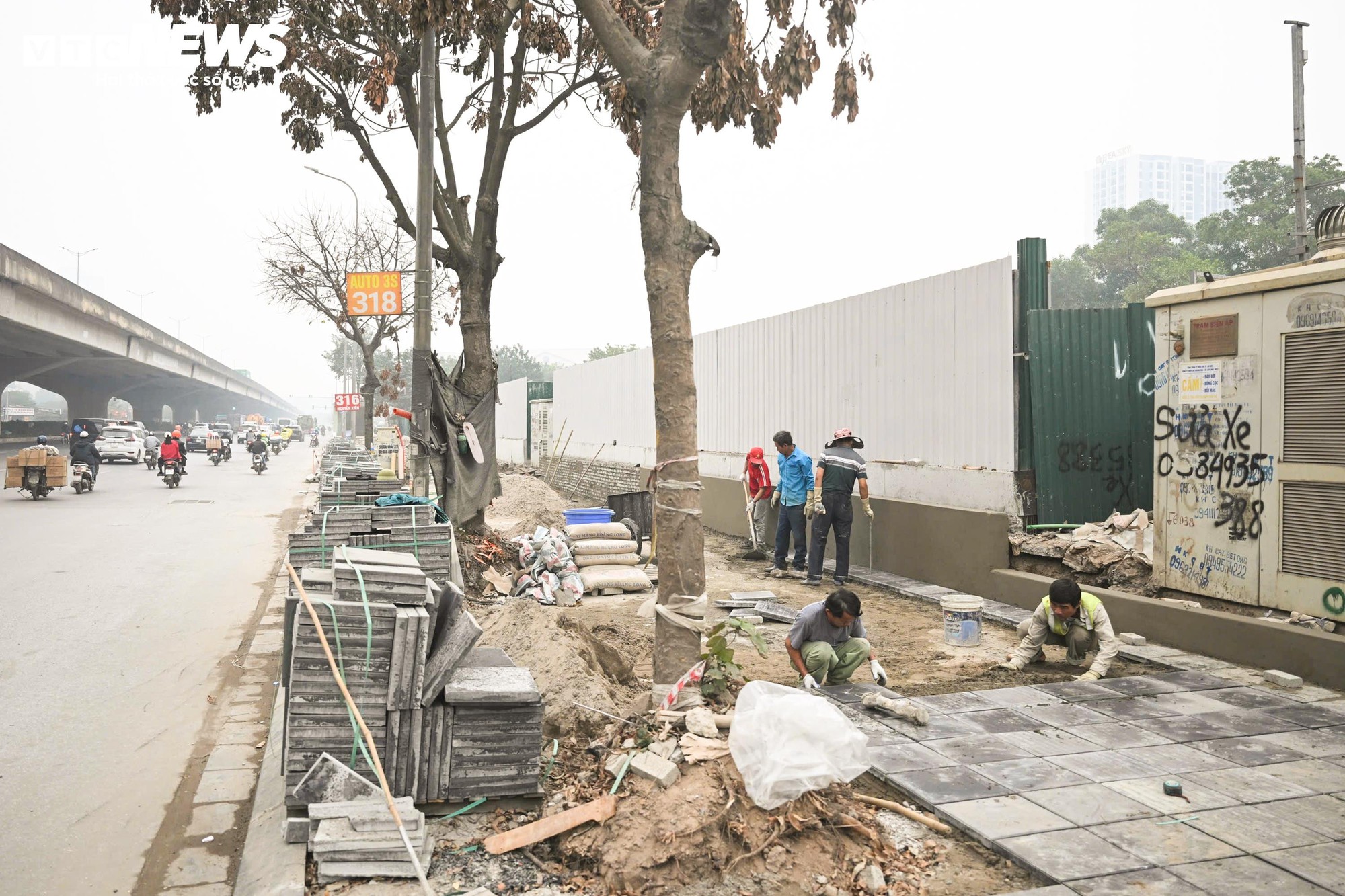 Hà Nội ô nhiễm không khí thứ 3 thế giới , người dân lo lắng Trước bụi mịn - Ảnh 11.