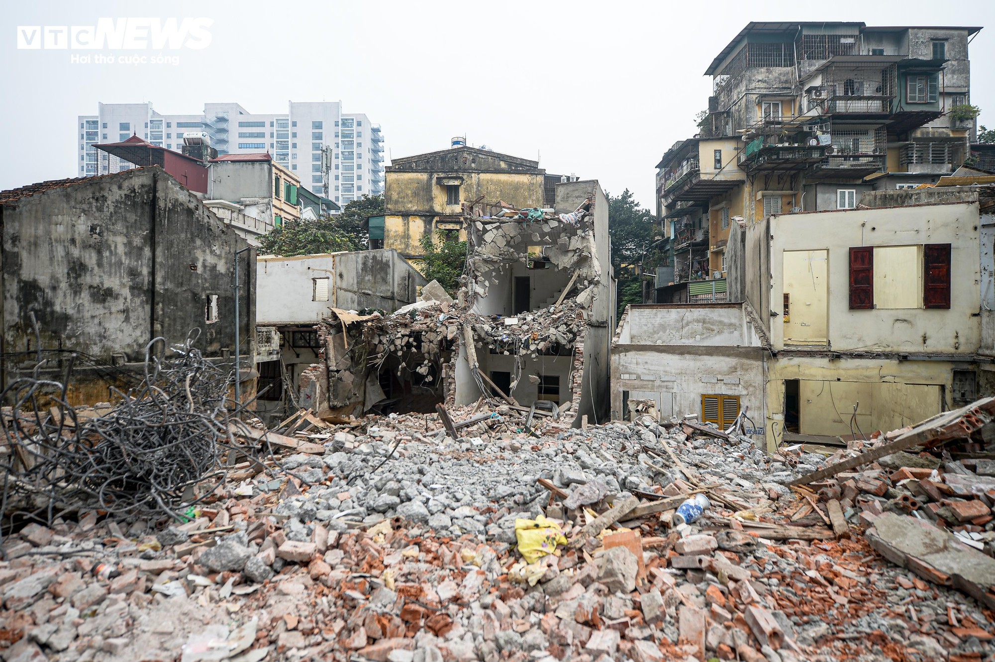 Người Hà Nội gấp rút dọn đồ đạc bàn giao mặt bằng cho dự án Vành đai 1 - Ảnh 15. Người Hà Nội gấp rút dọn đồ đạc bàn giao mặt bằng cho dự án Vành đai 1 - Ảnh 15.