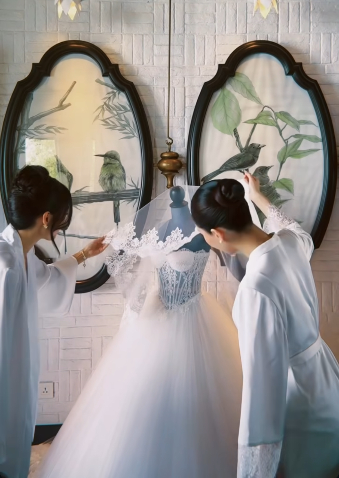 Trước giờ G lễ cưới của Tiên Nguyễn tại Đà Nẵng: Lan Khuê tham gia, anh em nhà tỷ phú đồng loạt check in!- Ảnh 4. Trước giờ G lễ cưới của Tiên Nguyễn tại Đà Nẵng: Lan Khuê tham gia, anh em nhà tỷ phú đồng loạt check in!- Ảnh 4.