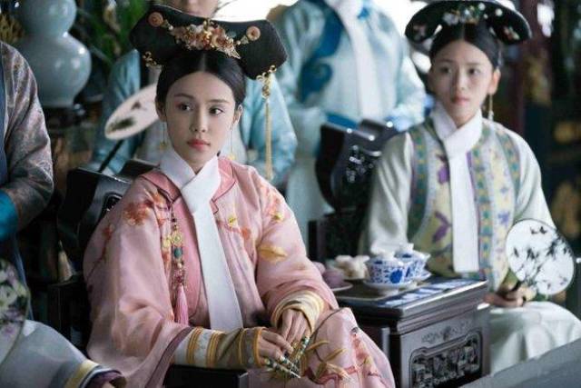 Mỹ nhân được Càn Long ưu ái hơn Lệnh Phi, thăng quan cho cả gia tộc nhưng đột ngột biến mất khỏi hậu cung- Ảnh 3. Mỹ nhân được Càn Long ưu ái hơn Lệnh Phi, thăng quan cho cả gia tộc nhưng đột ngột biến mất khỏi hậu cung- Ảnh 3.