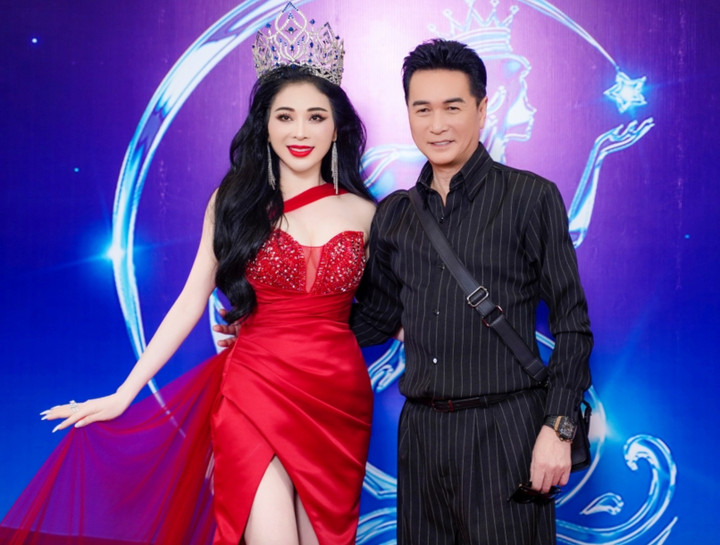 Cuộc sống của Nguyễn Hưng ở tuổi U70 với niềm đam mê âm nhạc và vũ đạo - Ảnh 3. Cuộc sống của Nguyễn Hưng ở tuổi U70 với niềm đam mê âm nhạc và vũ đạo - Ảnh 3.