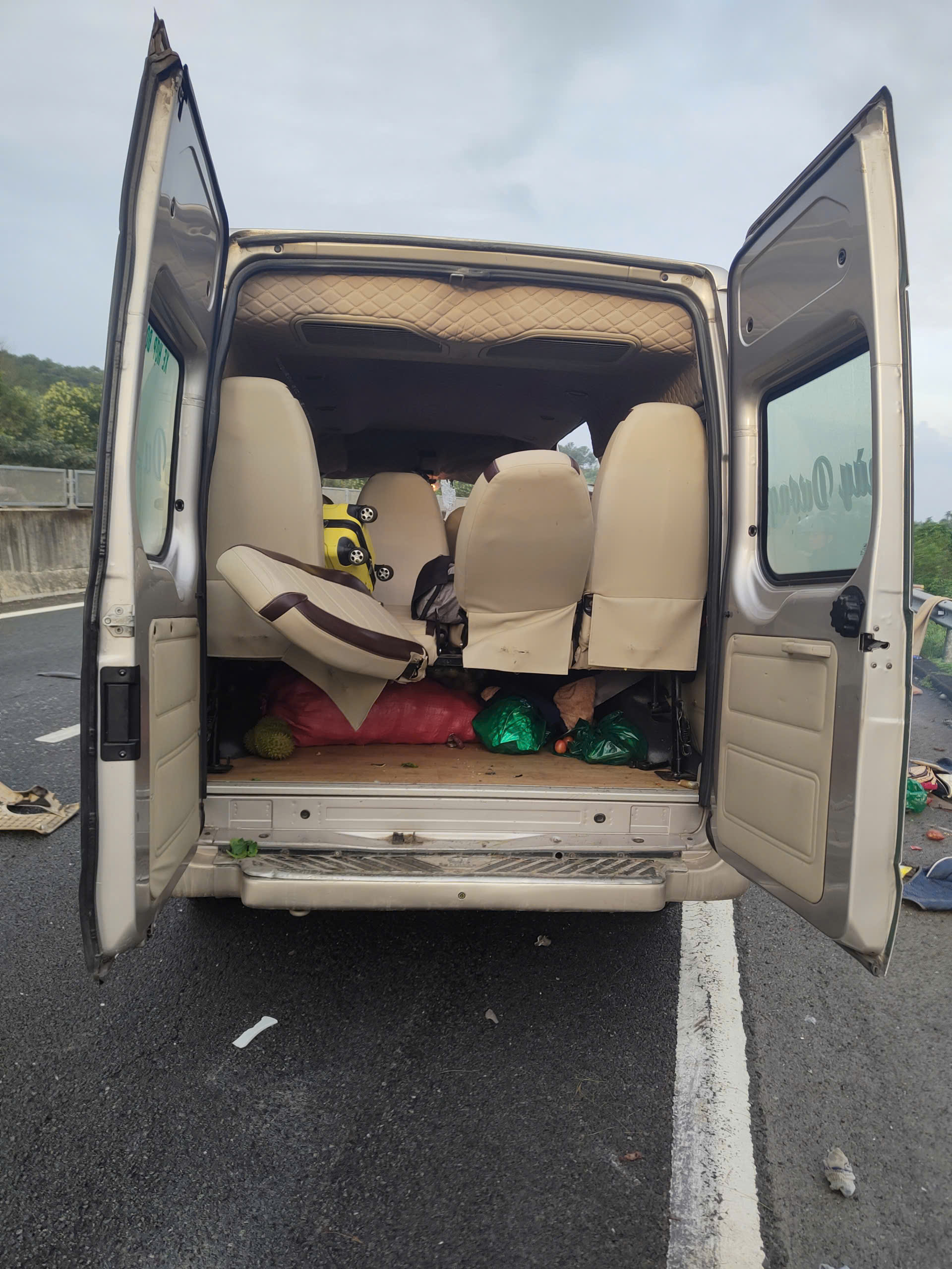 Kết quả điều tra vụ tai nạn cao tốc Đà Nẵng làm 4 người chết - Ảnh 2. Kết quả điều tra vụ tai nạn cao tốc Đà Nẵng làm 4 người chết - Ảnh 2.